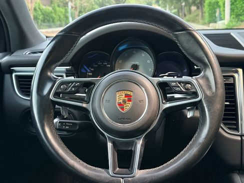 Used 2015 Porsche Macan S image 31