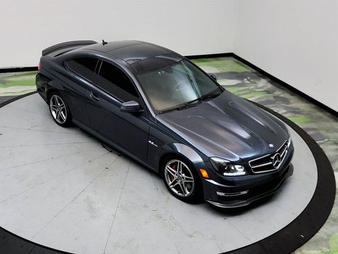 Used 2012 Mercedes-Benz C 63 AMG Coupe image 31