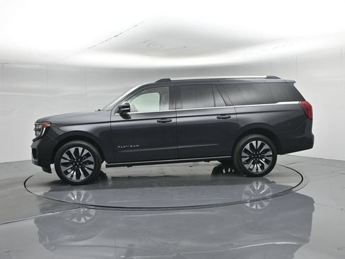 Certified 2025 Ford Expedition Max Platinum w/ Driver's Package AWD/4WD image 36