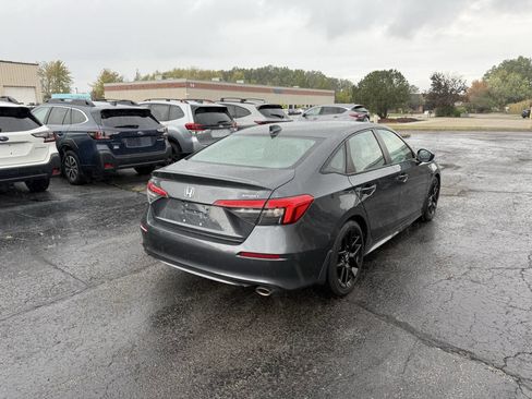 Used 2024 Honda Civic Sport image 6