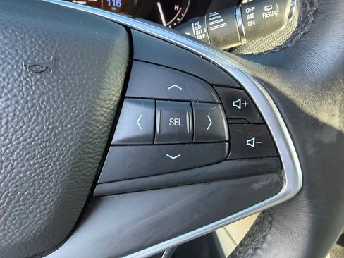 Used 2017 Cadillac XT5 FWD image 42