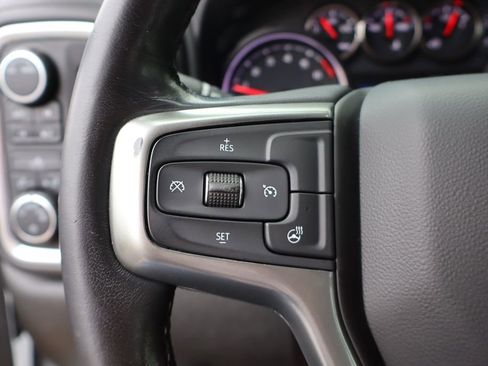 Used 2021 Chevrolet Silverado 1500 LT AWD/4WD image 15