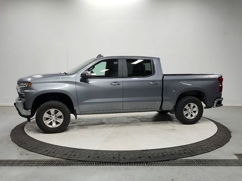 Used 2020 Chevrolet Silverado 1500 LT w/ Fleet Comfort Package AWD/4WD image 4