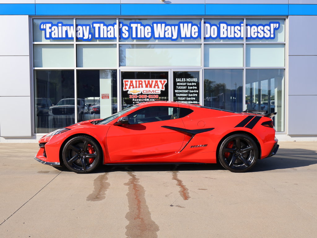 New 2027 Chevrolet Corvette Grand Sport w/ Z52 Sport Performance Package RWD image 7