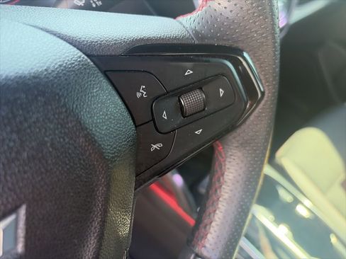 Used 2022 Chevrolet TrailBlazer RS FWD image 14