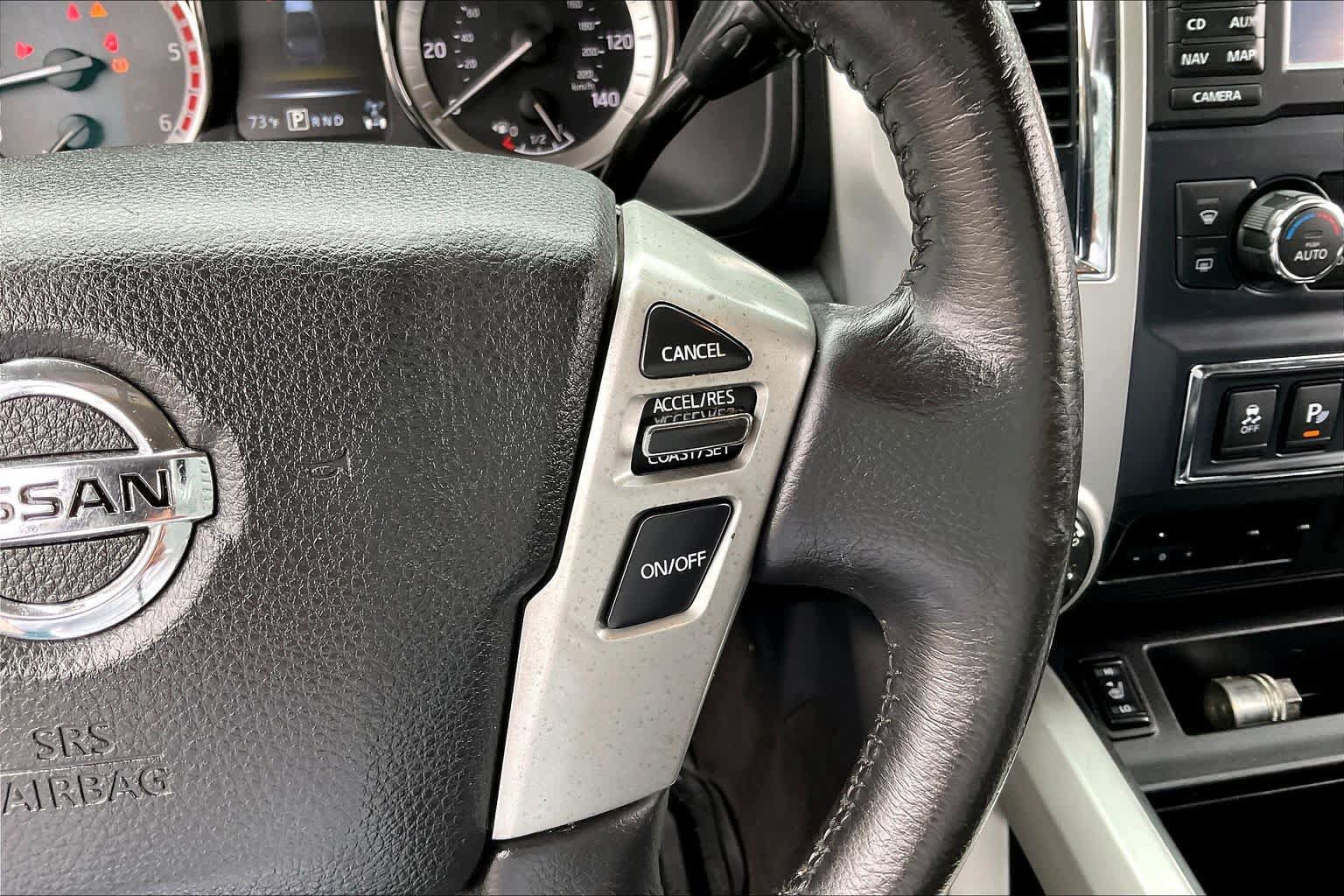 Used 2018 Nissan Titan SV w/ SV Convenience Package AWD/4WD image 22