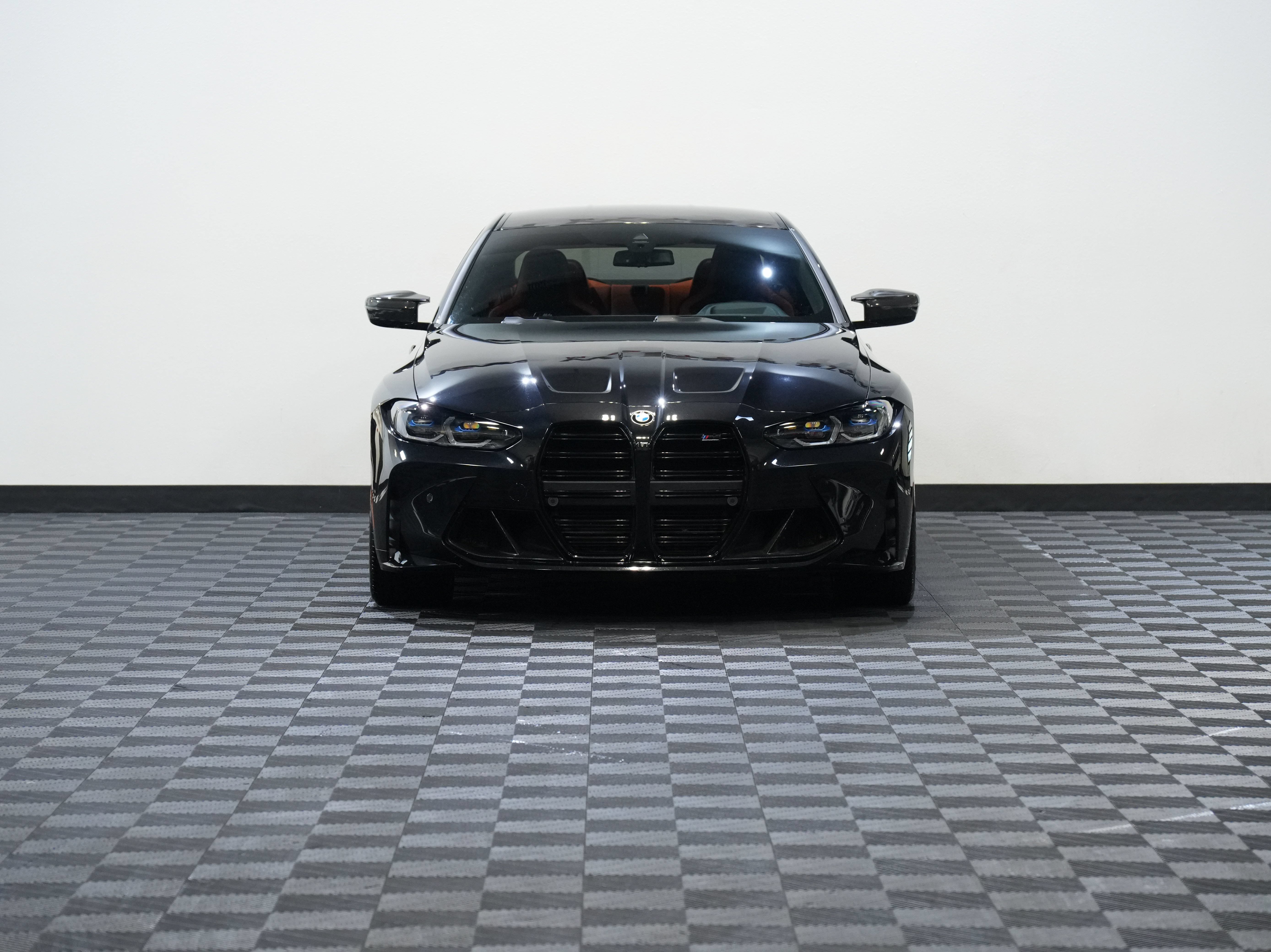 Used 2022 BMW M4 Competition w/ M Carbon Exterior Package RWD image 4