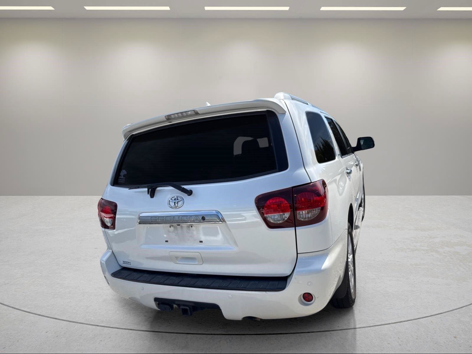 Used 2018 Toyota Sequoia Platinum AWD/4WD image 13
