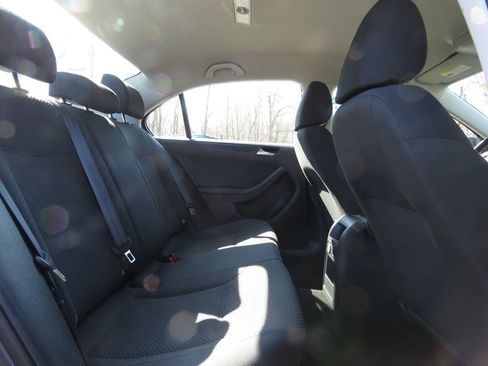 Used 2014 Volkswagen Jetta S image 15