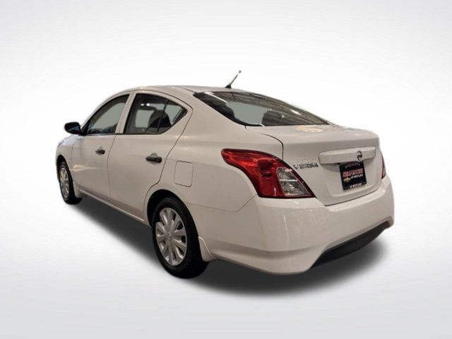 Used 2019 Nissan Versa S FWD image 4