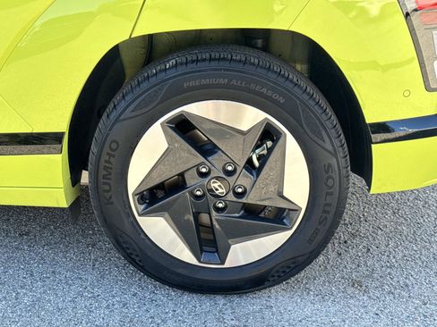 Used 2024 Hyundai Kona Limited image 6