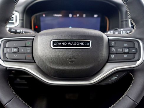 New 2026 Jeep Grand Wagoneer L Limited AWD/4WD image 12