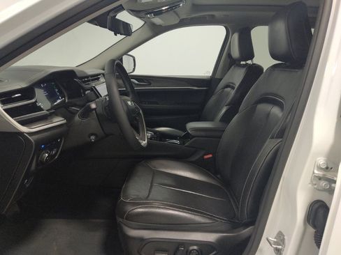 Used 2022 Jeep Grand Cherokee Limited 4xe w/ Luxury Tech Group II AWD/4WD image 17