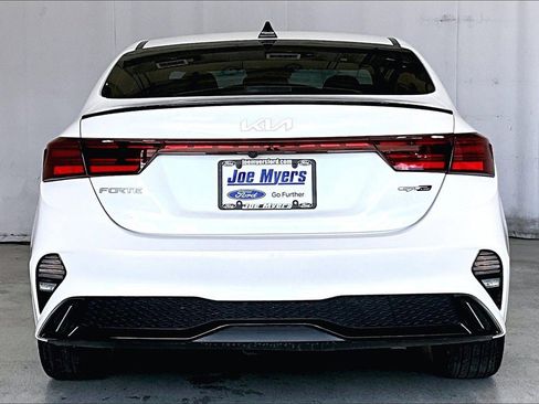 Used 2023 Kia Forte GT-Line w/ GT-Line Premium Package image 3
