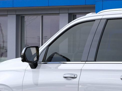 New 2026 Chevrolet Suburban Premier w/ Sun And Tow Package image 15