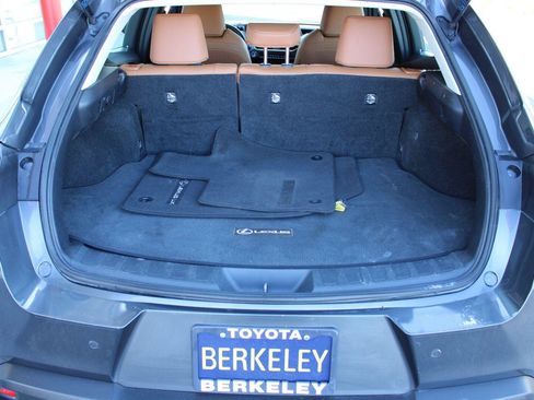 Used 2022 Lexus UX 250h w/ Accessory Package (Z2) AWD/4WD image 32