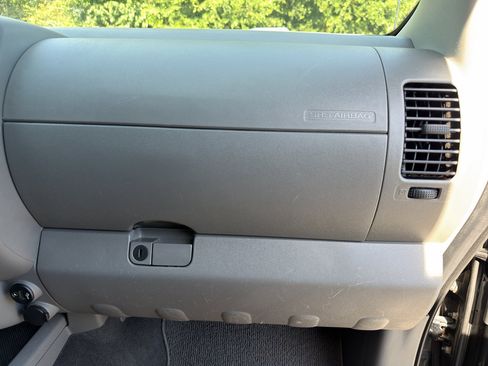 Used 2020 Nissan Frontier SV AWD/4WD image 19