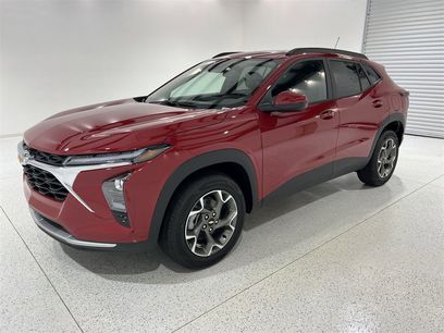 New 2026 Chevrolet Trax LT w/ Sunroof Package
