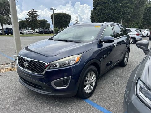 Used 2016 Kia Sorento FWD w/ LX Convenience Package image 7