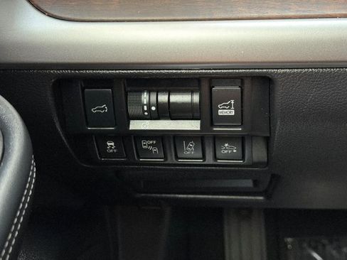 Used 2019 Subaru Outback 2.5i Limited w/ Popular Package #2 AWD/4WD image 30