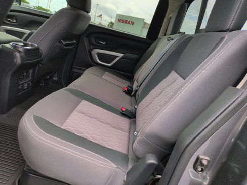 Used 2024 Nissan Titan SV w/ SV Convenience Package AWD/4WD image 29