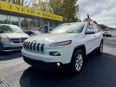Used 2018 Jeep Cherokee Latitude w/ Safety Group