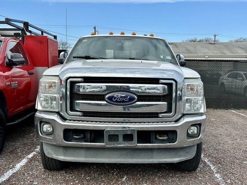 Used 2012 Ford F250 Lariat w/ Chrome Pkg AWD/4WD image 2