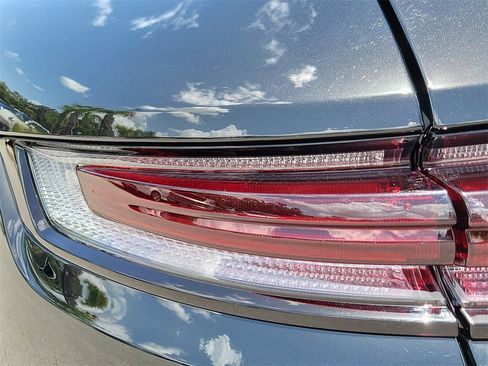 Used 2025 Porsche Cayenne image 16