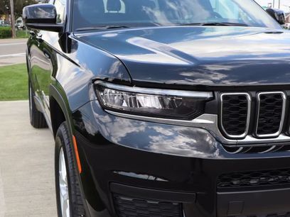 New 2026 Jeep Grand Cherokee L Laredo w/ Trailer Tow Package