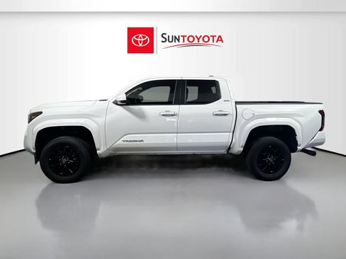 Used 2024 Toyota Tacoma SR5 RWD image 7