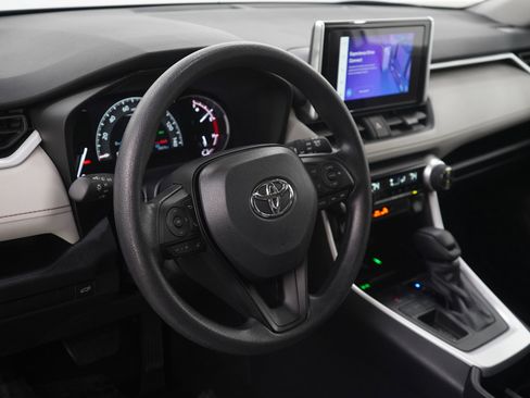 Used 2024 Toyota RAV4 XLE image 20