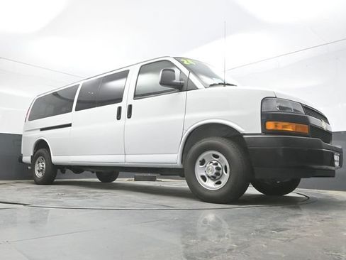 Used 2024 Chevrolet Express 3500 LS RWD image 37