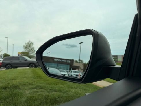 Used 2025 Hyundai Tucson SEL FWD image 11