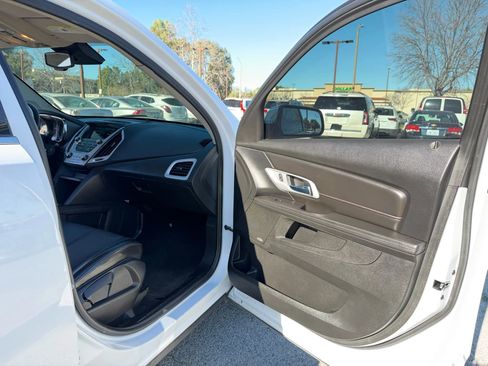 Used 2017 GMC Terrain SLT w/ Driver Alert Package I FWD image 22