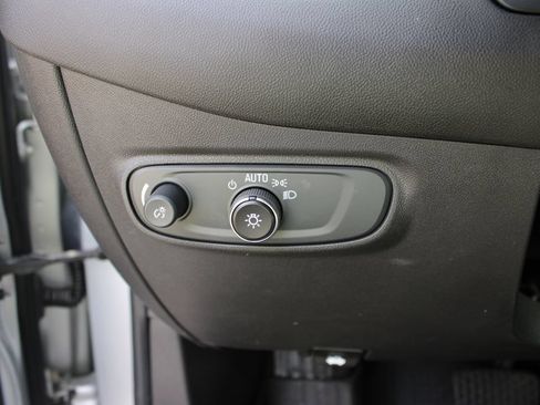 Certified 2022 Chevrolet Equinox LT AWD/4WD image 12