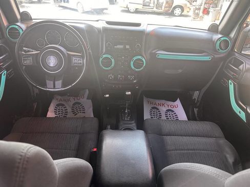 Used 2012 Jeep Wrangler Unlimited Sport AWD/4WD image 15