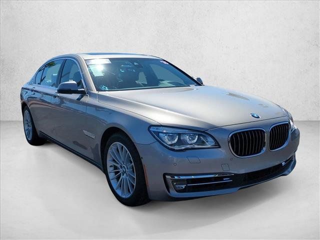 Used 2015 BMW 750Li RWD image 3