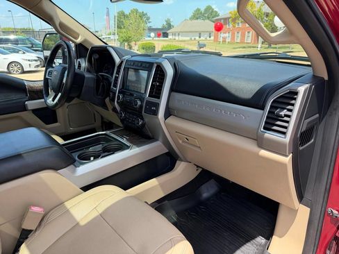 Used 2018 Ford F250 Lariat w/ Lariat Ultimate Package AWD/4WD image 15