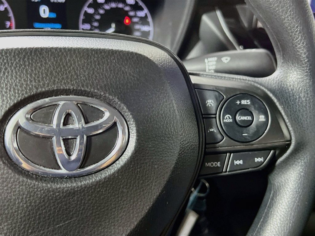 Used 2024 Toyota Corolla LE FWD image 17