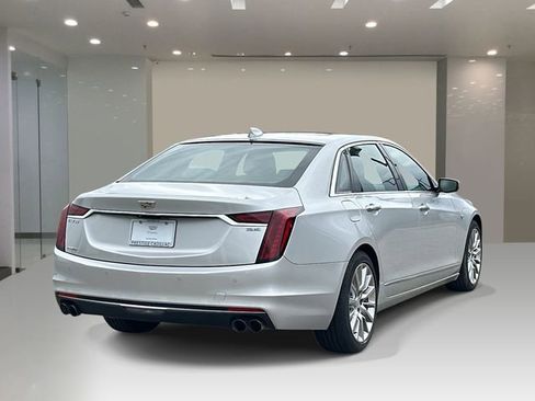 Used 2019 Cadillac CT6 Luxury w/ Driver Awareness Package AWD/4WD image 4