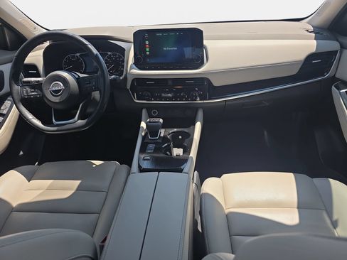 Used 2023 Nissan Rogue SL w/ SL Premium Package FWD image 9