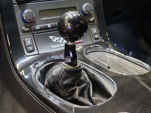 Used 2007 Chevrolet Corvette Z06 w/ Preferred Equipment Group image 29