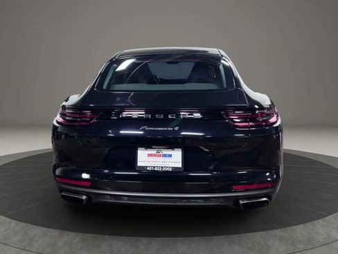 Used 2018 Porsche Panamera 4 image 4