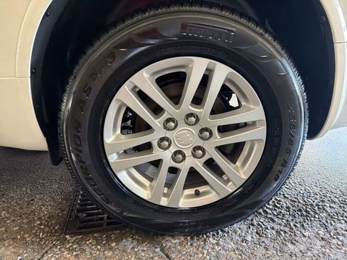 Used 2015 Buick Enclave Convenience image 10