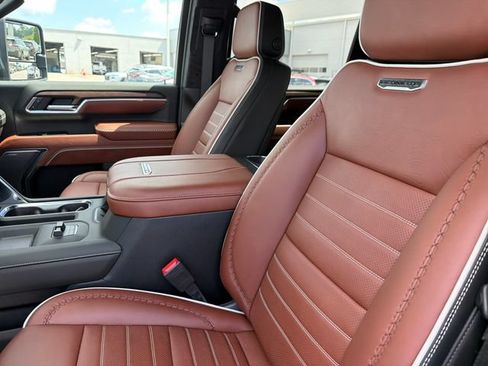 New 2026 GMC Sierra 2500 Denali Ultimate AWD/4WD image 19
