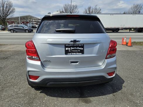 Used 2021 Chevrolet Trax LT w/ Sport Edition FWD image 4