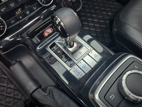 Used 2017 Mercedes-Benz G 550 image 24