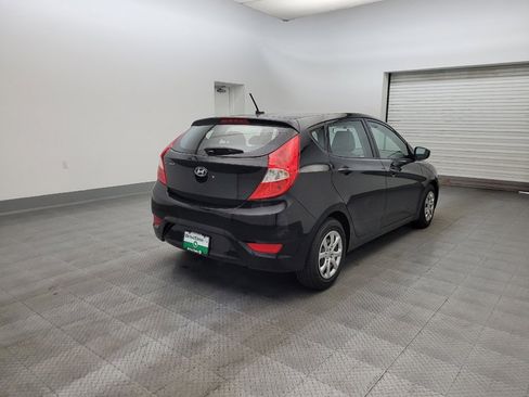 Used 2017 Hyundai Accent SE FWD image 9
