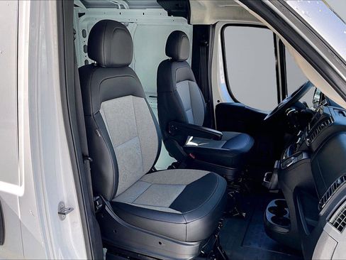 Used 2025 RAM ProMaster 1500 w/ Safety Group FWD image 7