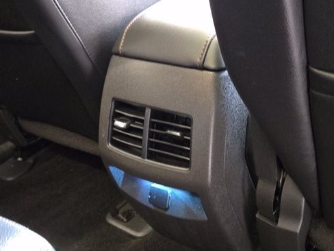 Used 2011 Ford Edge Limited w/ 302A Rapid Spec Order Code FWD image 10